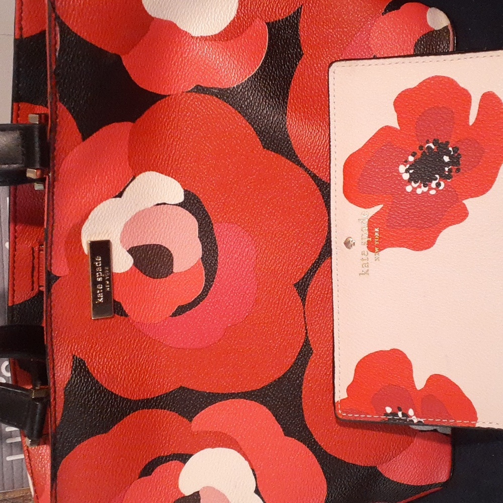 KATE SPADE PURSE W/ WALLET